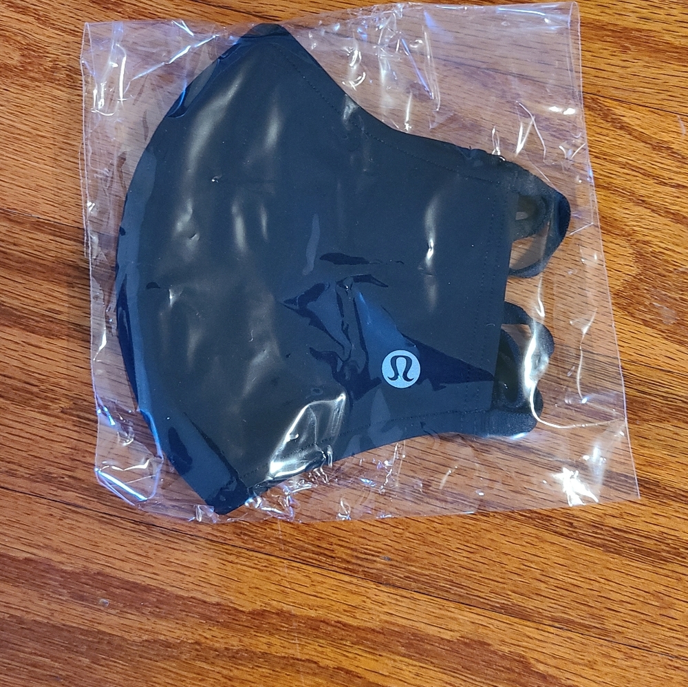 Lululemon Double Strap Face Mask Black